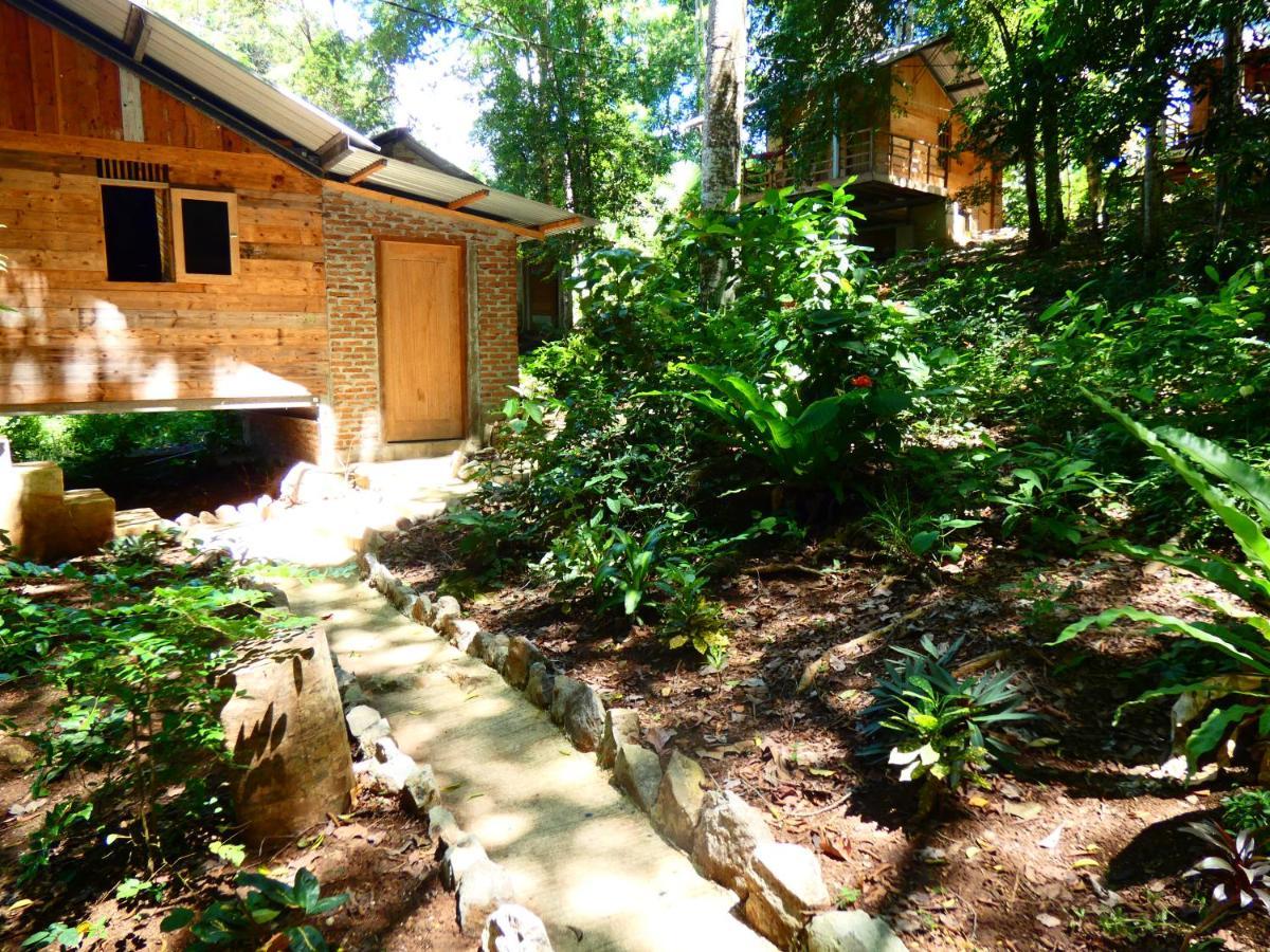 Santi Garden Bungalows Iboih Екстер'єр фото