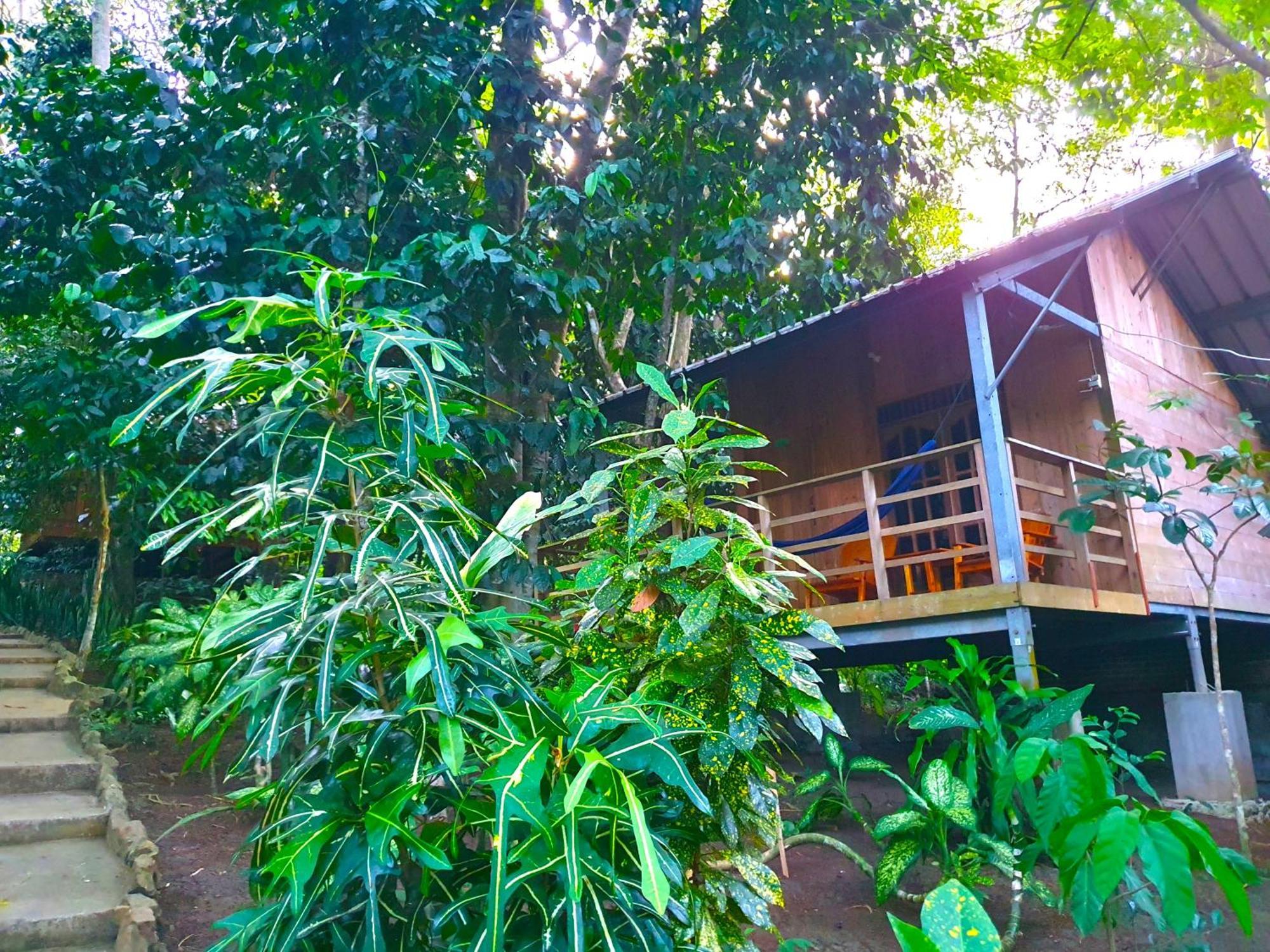 Santi Garden Bungalows Iboih Екстер'єр фото