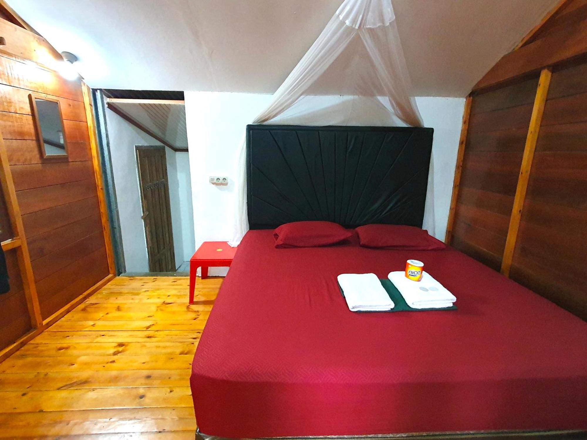 Santi Garden Bungalows Iboih Екстер'єр фото