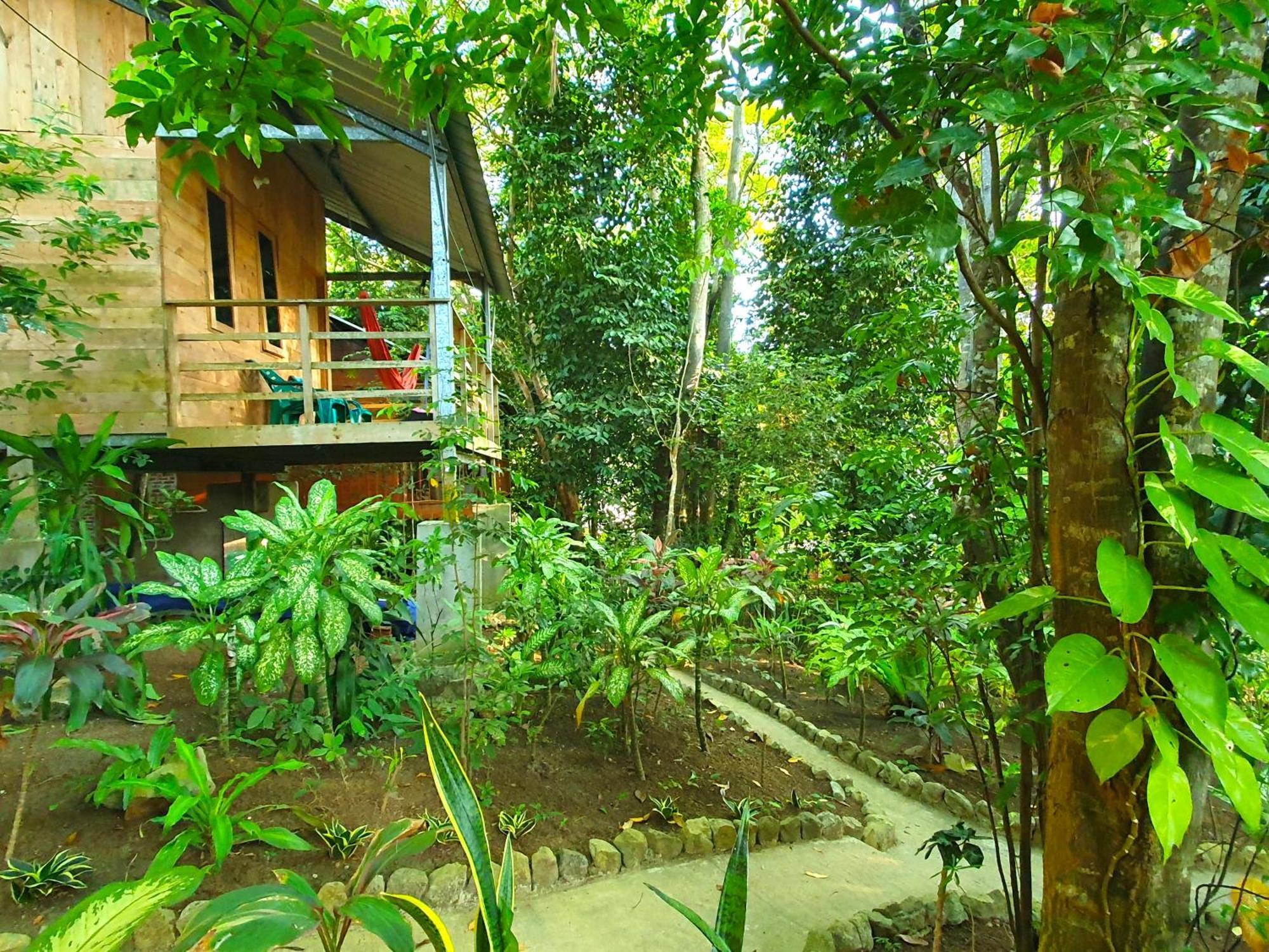 Santi Garden Bungalows Iboih Екстер'єр фото